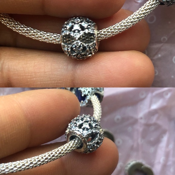 Authentic Pandora Bracelet w/ 8 Pandora Charms Winter themed - Picture 5 of 14